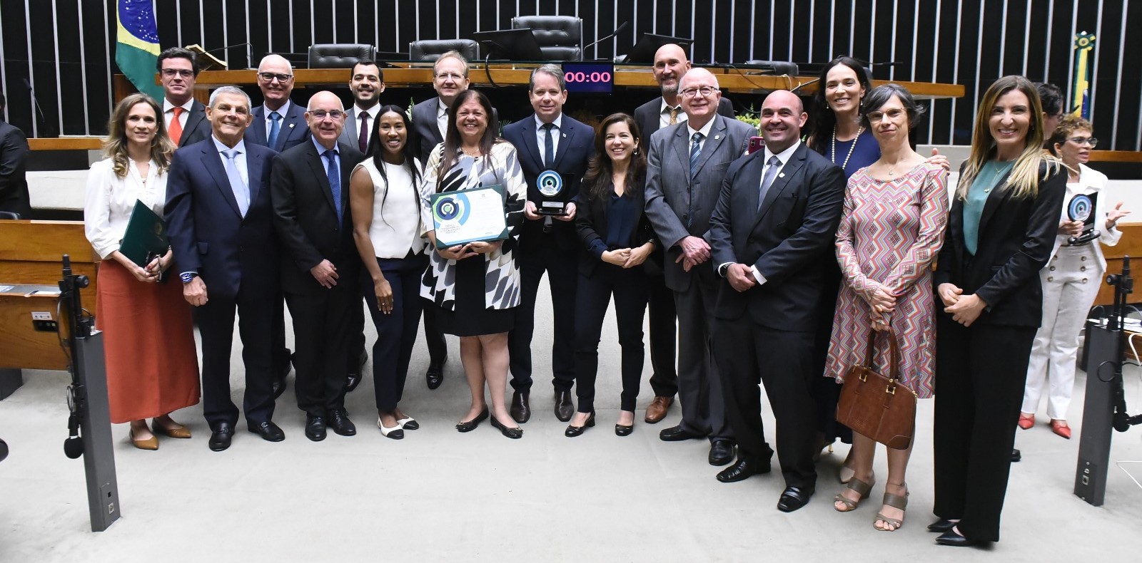 COB recebe premio na Camara dos Deputados