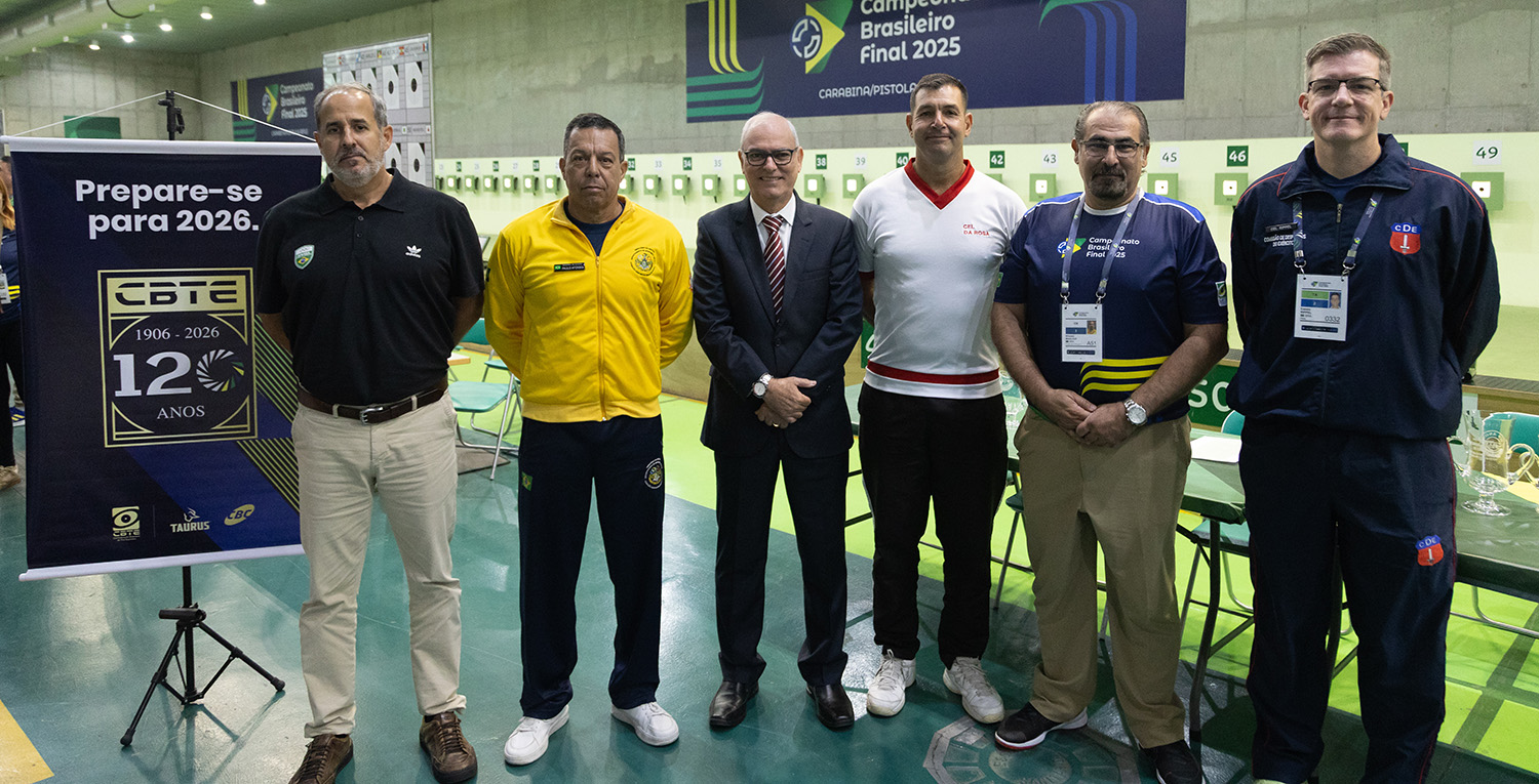Cerqueira, Paulo Afonso, Jodson, Da Rosa, Wissam e Cassio Cerqueira, Paulo Afonso, Jodson, Da Rosa, Wissam e Cassio