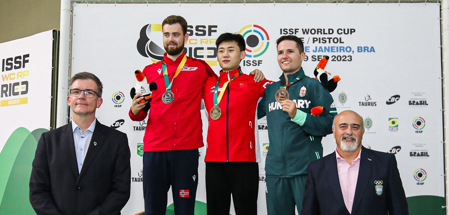 Pódio Carabina 3 Posiçoes 50m Masculino