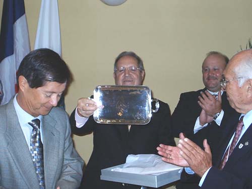 g099_007.jpg